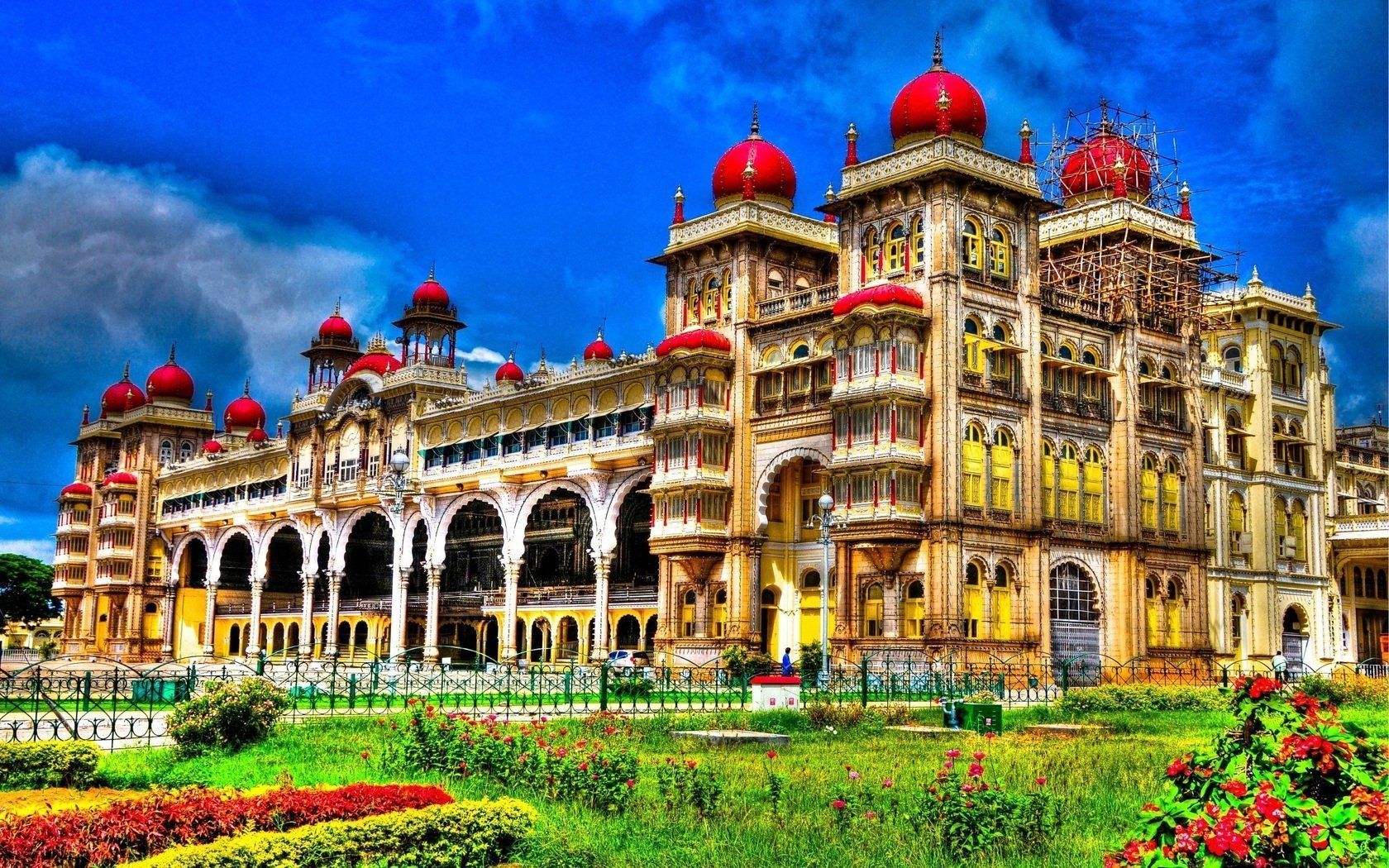Ooty hills and Mysore palaces
